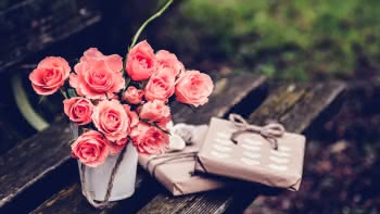 розовая свадьба, идеи подарков
