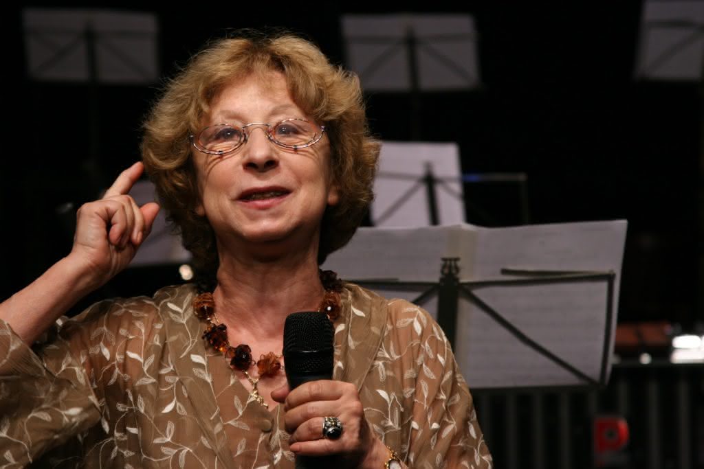 Лучшие подарки культурной леди