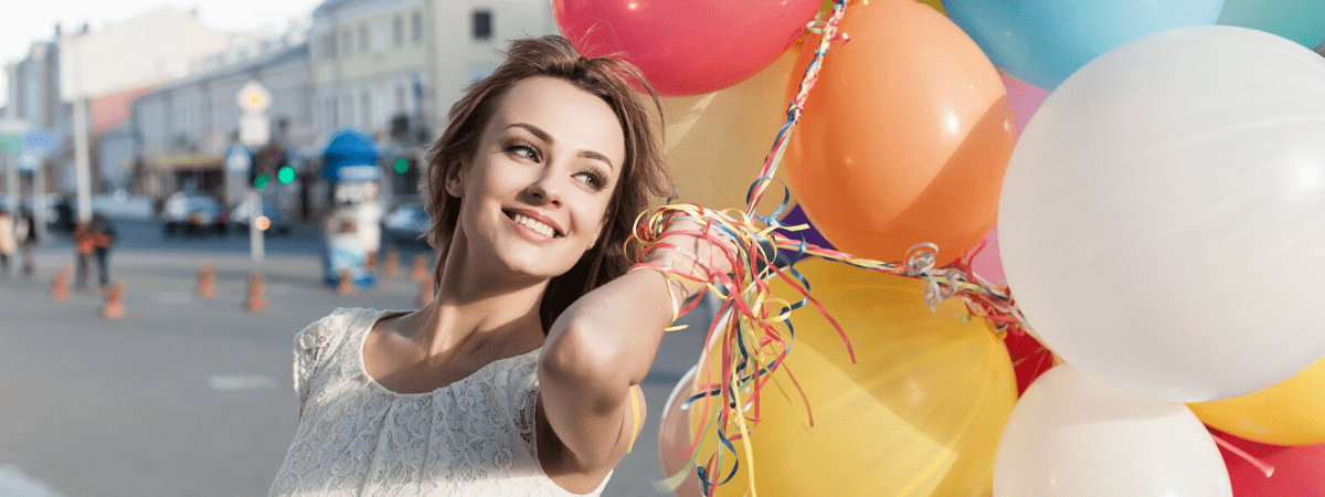 Подарки для девушки на 20-25 лет