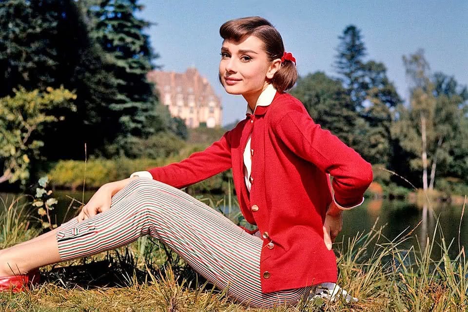 Лучшие подарки для культурной подруги